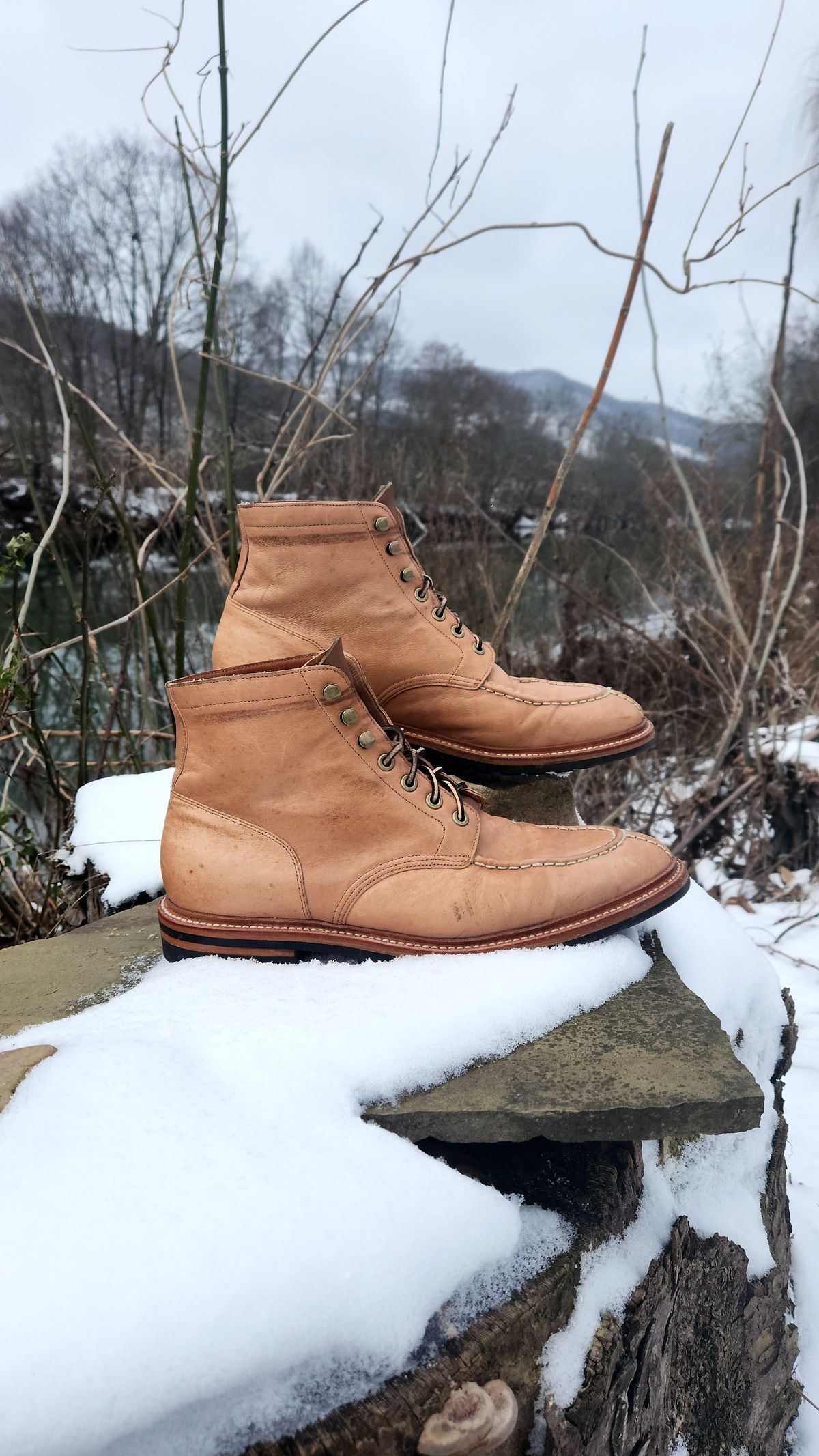 Photo by dizzle_6 on December 2, 2024 of the Grant Stone Ottawa Boot in Incas Natural Kangaroo.