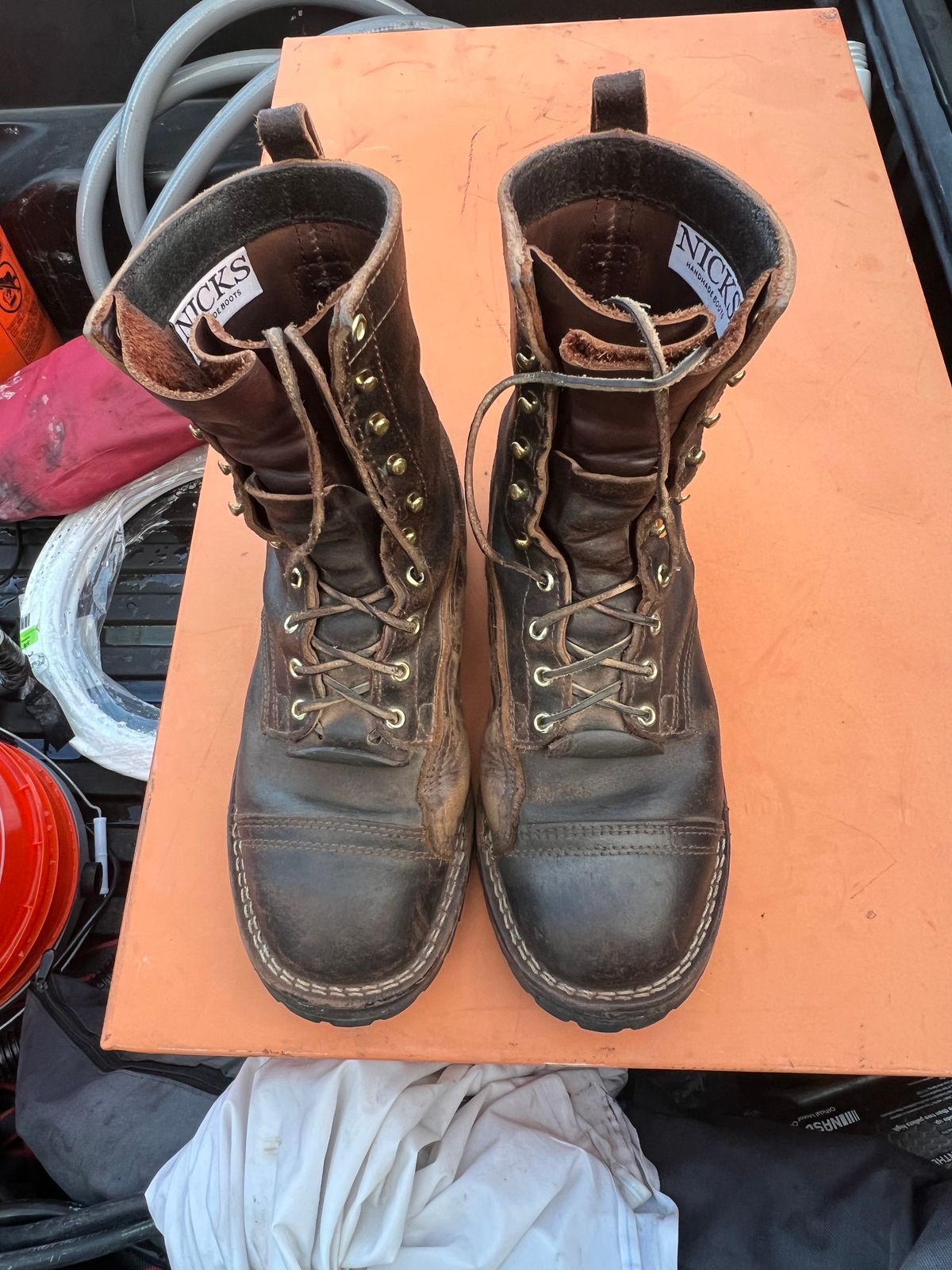 Photo by robmagr on January 2, 2026 of the Nicks x Rose Anvil ND1 in Horween Brown Waxed Flesh.