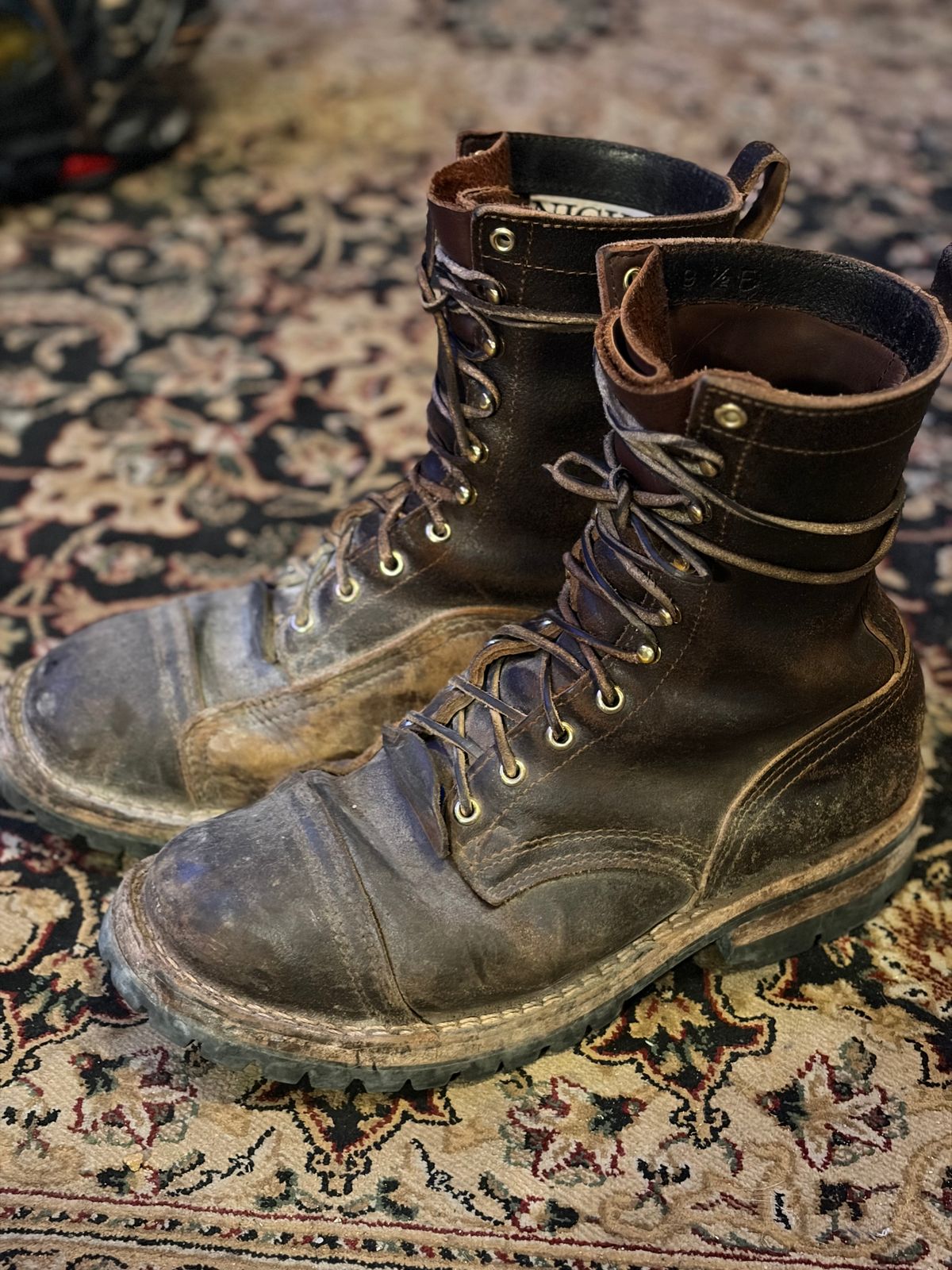 Photo by robmagr on January 22, 2026 of the Nicks x Rose Anvil ND1 in Horween Brown Waxed Flesh.