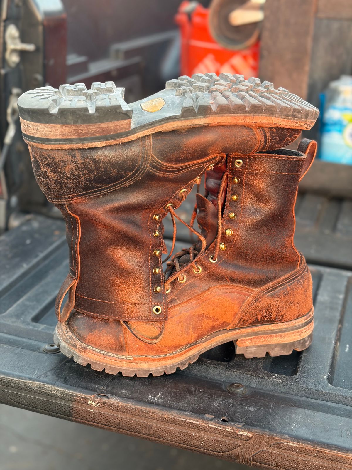 Photo by robmagr on February 4, 2026 of the Nicks x Rose Anvil ND1 in Horween Brown Waxed Flesh.