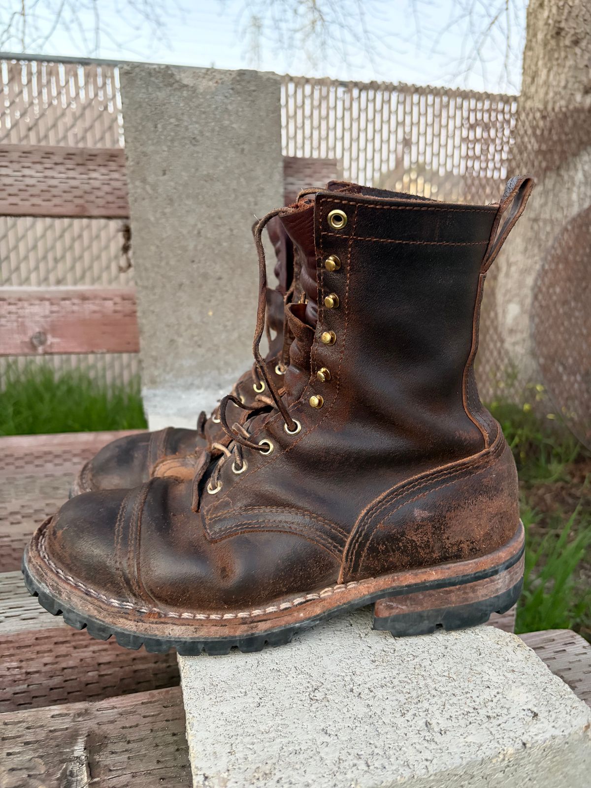 Photo by robmagr on March 3, 2026 of the Nicks x Rose Anvil ND1 in Horween Brown Waxed Flesh.
