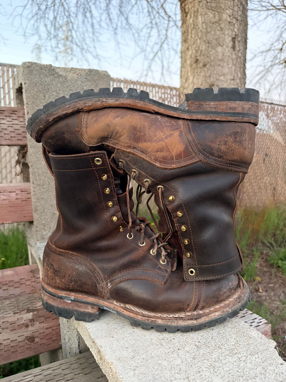 Photo by robmagr on March 3, 2026 of the Nicks x Rose Anvil ND1 in Horween Brown Waxed Flesh.