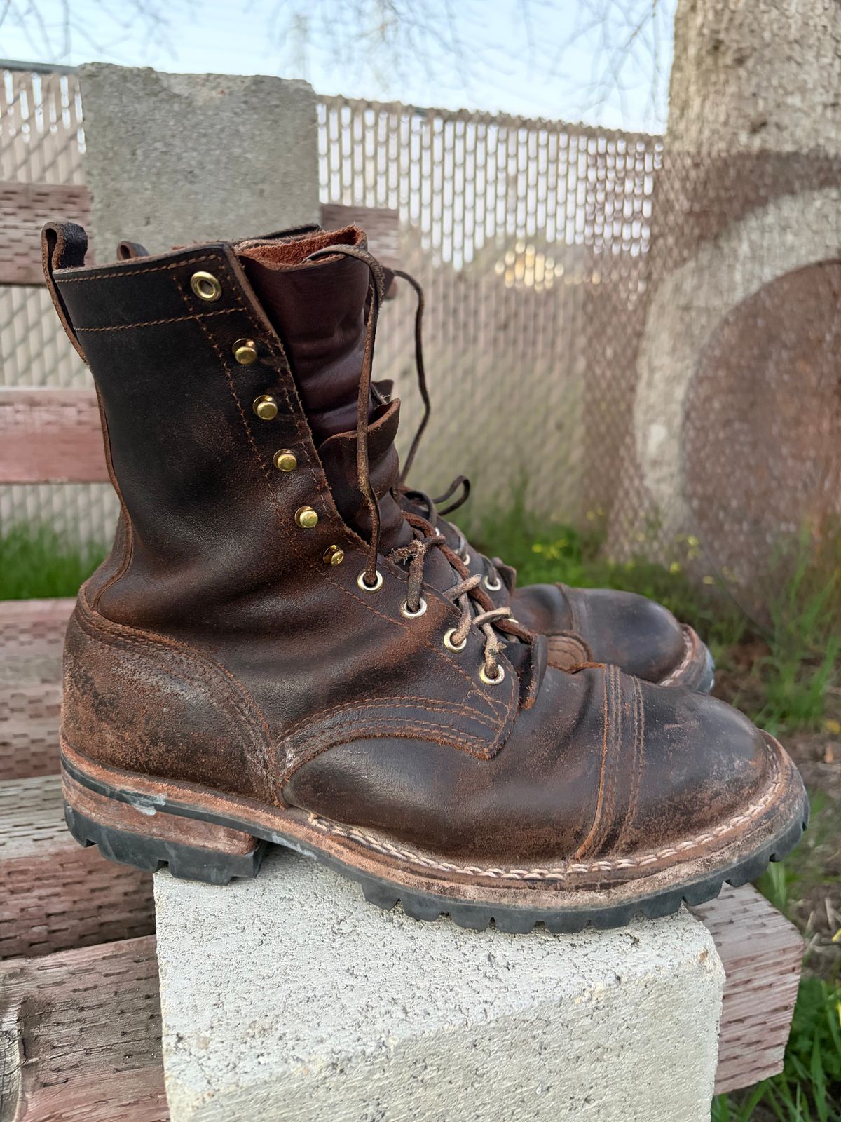 Photo by robmagr on March 3, 2026 of the Nicks x Rose Anvil ND1 in Horween Brown Waxed Flesh.