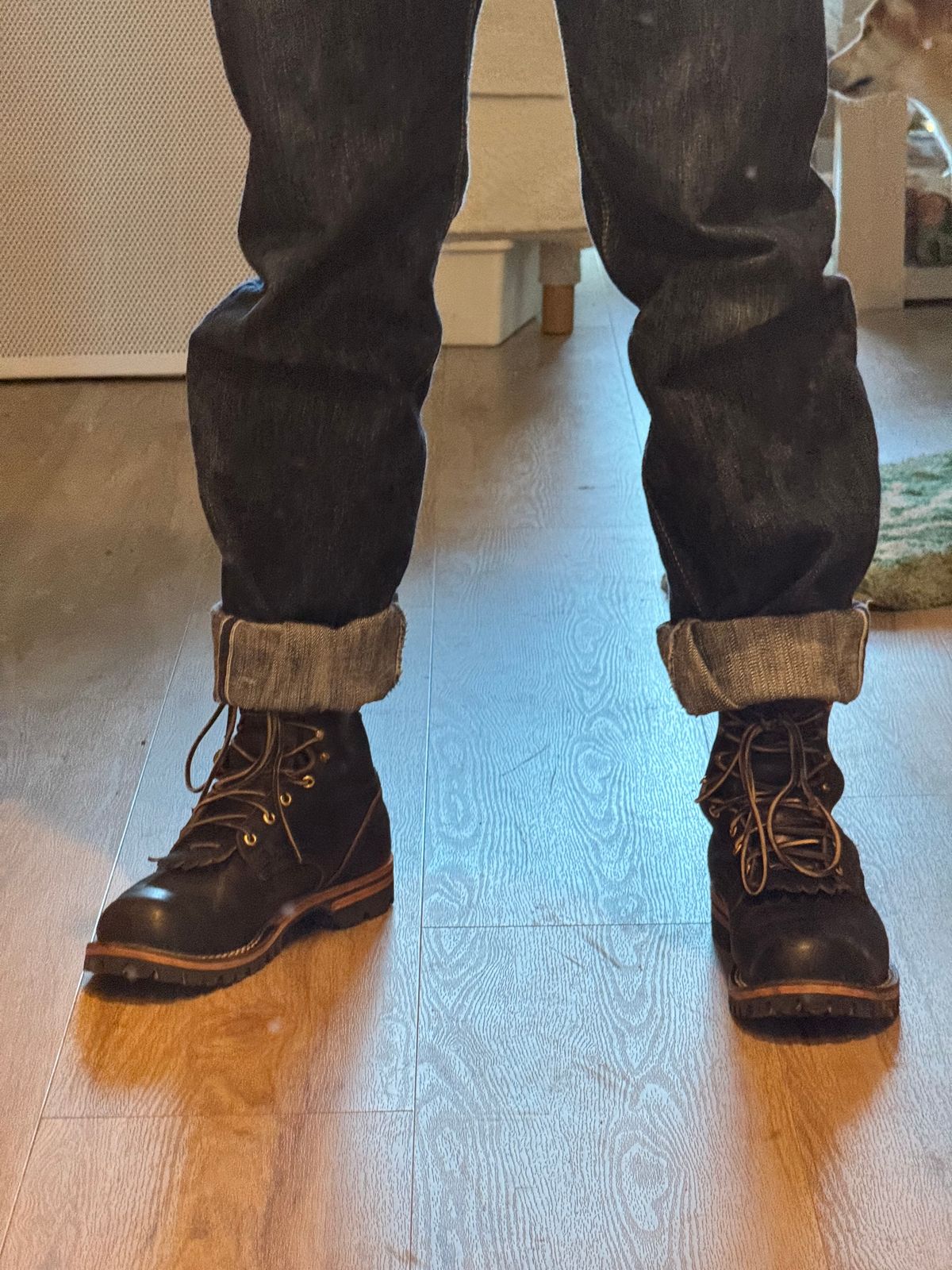 Photo by ericduan03 on June 12, 2026 of the Nicks Maxwell in Horween Black Waxed Flesh.