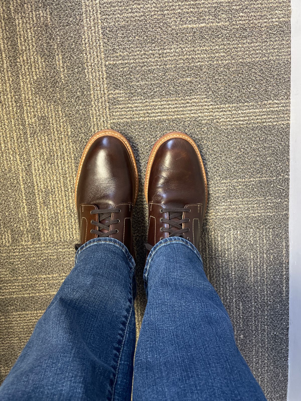 Photo by ECUreed on April 22, 2024 of the Allen Edmonds Higgins Mill in Brown Saddle Leather.