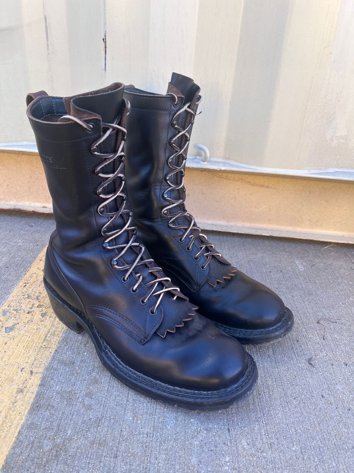 Photo by prichardson on February 16, 2026 of the White's x Rose Anvil Drifter 2.0 in Seidel Black Double Shot.