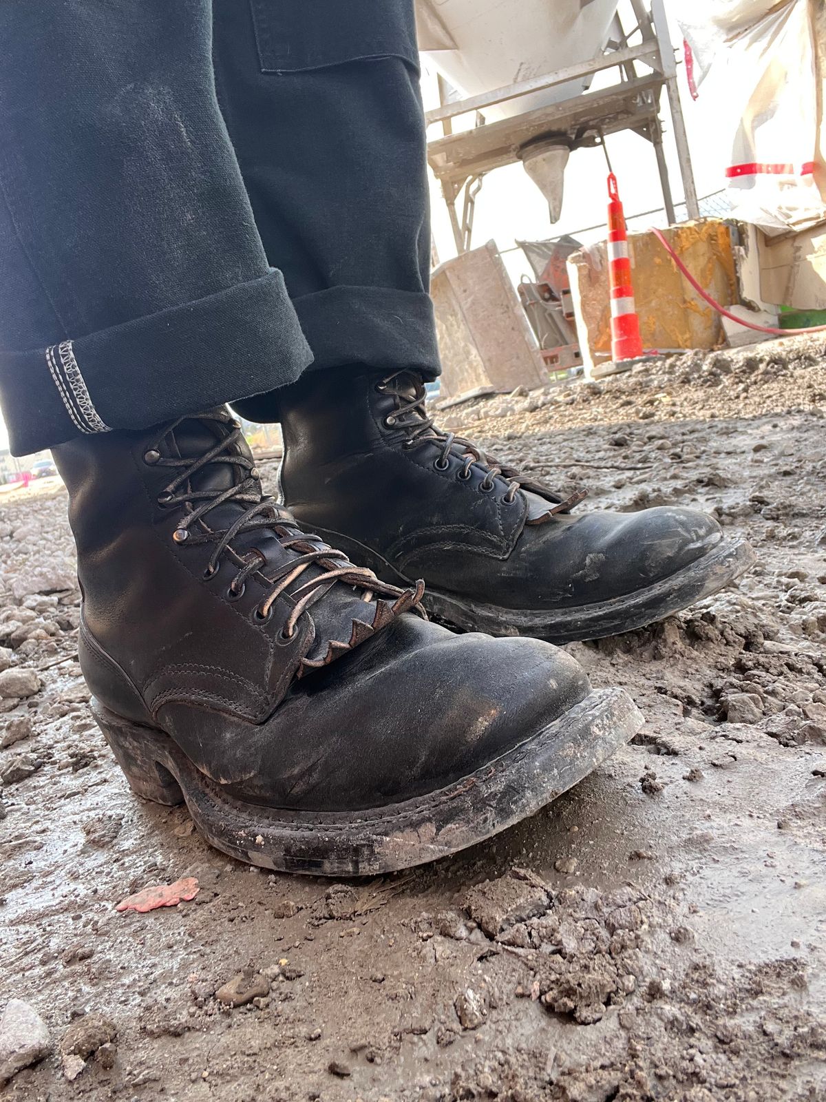 Photo by prichardson on April 3, 2026 of the White's x Rose Anvil Drifter 2.0 in Seidel Black Double Shot.