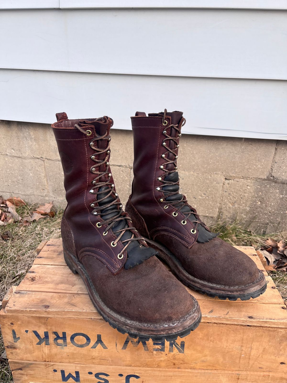 Photo by prichardson on February 9, 2025 of the Frank's Boots Ground Pounder in Walnut Roughout Work Leather.