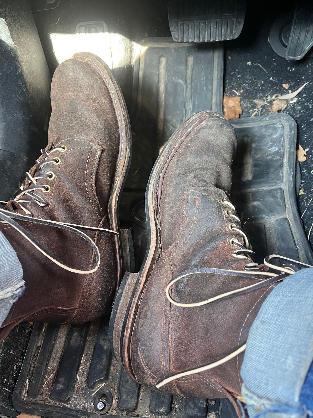 Photo by prichardson on February 21, 2026 of the White's 350 Cruiser in Seidel Red Dog Oil Tan Roughout.