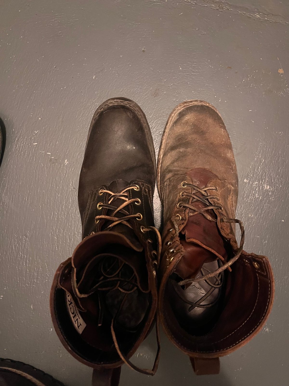 Photo by prichardson on October 17, 2025 of the Nicks Robert in Horween Dark Brown Waxed Flesh.