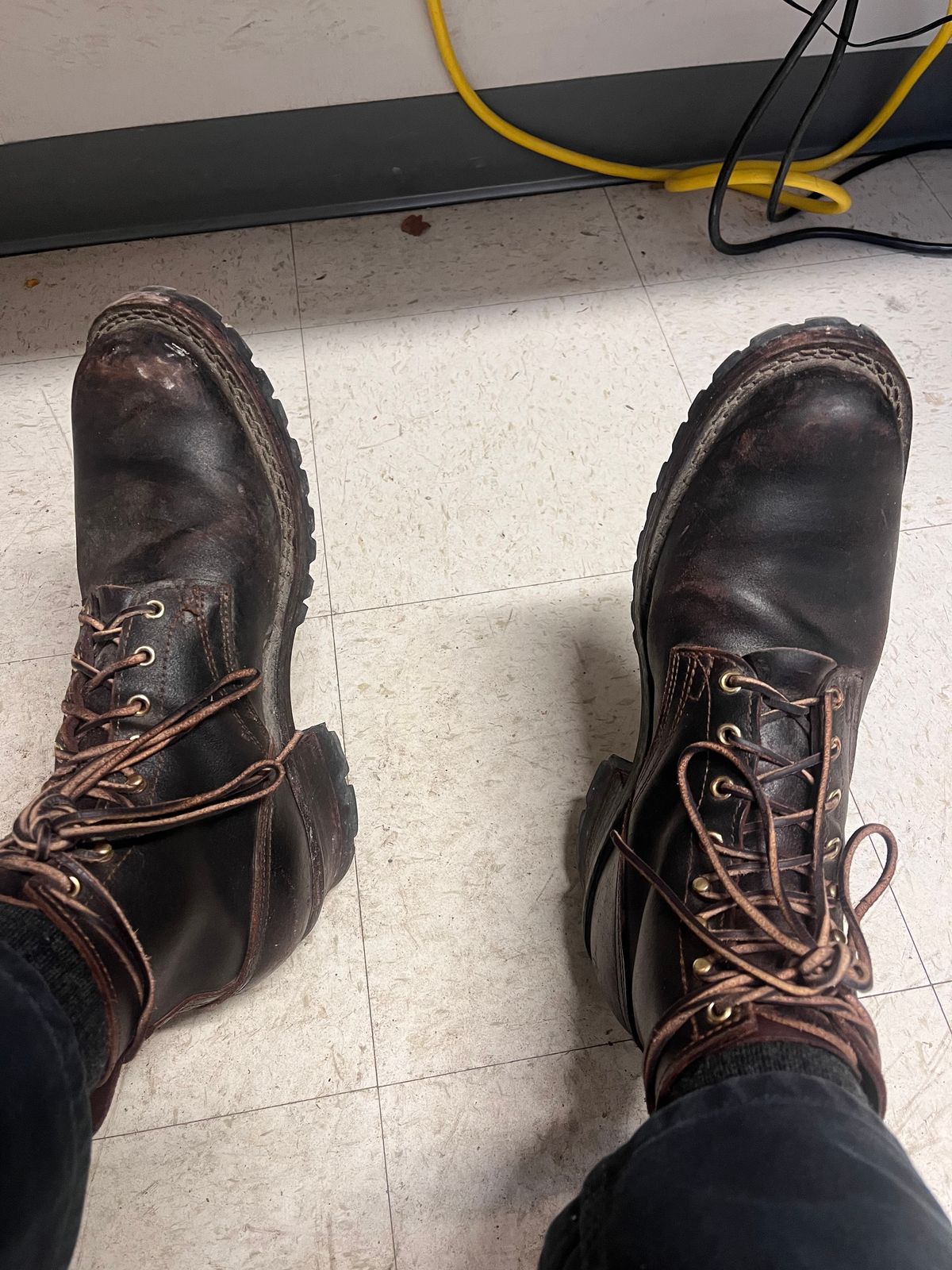 Photo by prichardson on November 19, 2025 of the Nicks Robert in Horween Dark Brown Waxed Flesh.