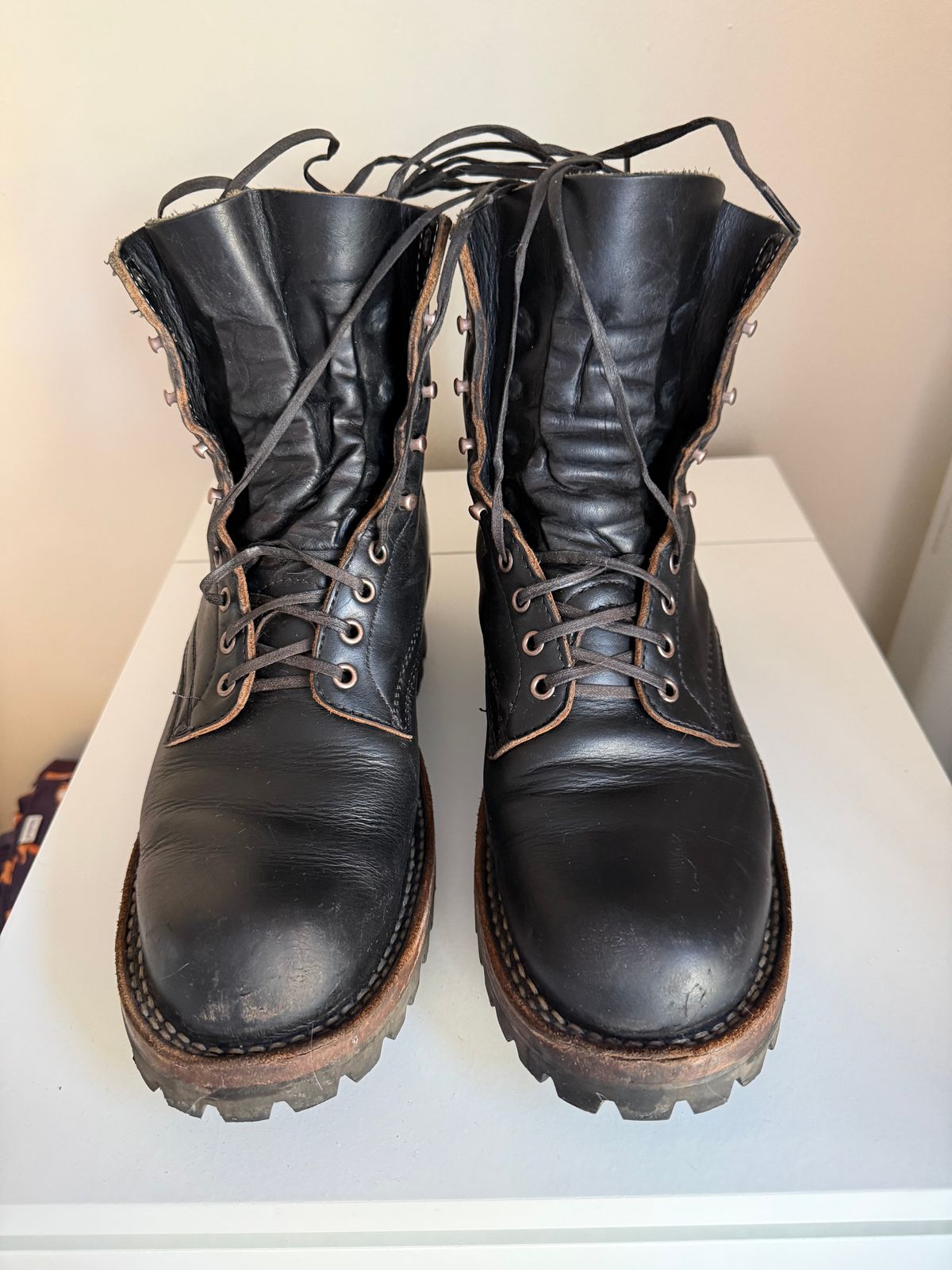 Photo by felixb on December 5, 2025 of the White's C355 Logger in Seidel Black Double Shot.