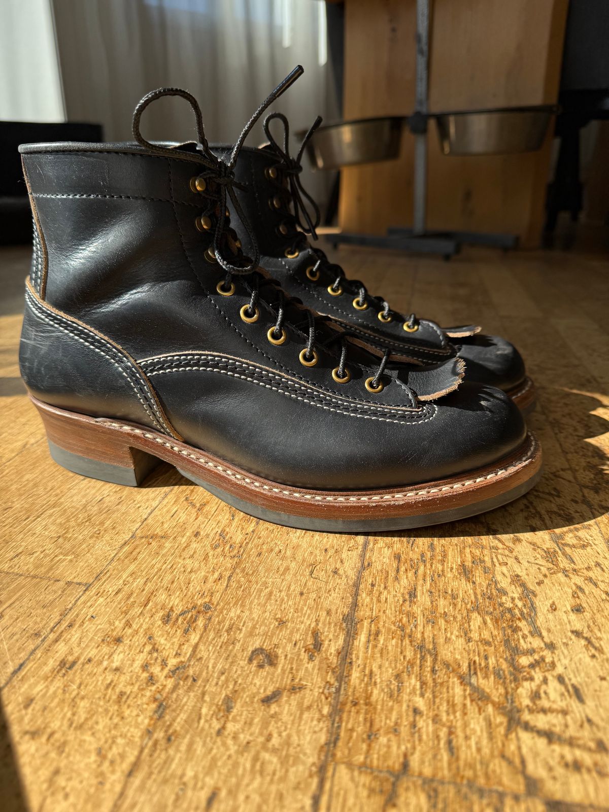 Photo by Miimo on March 3, 2025 of the John Lofgren Donkey Puncher Boots in Horween Black Chromexcel.