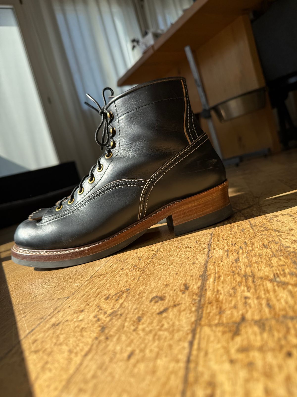 Photo by Miimo on March 3, 2025 of the John Lofgren Donkey Puncher Boots in Horween Black Chromexcel.
