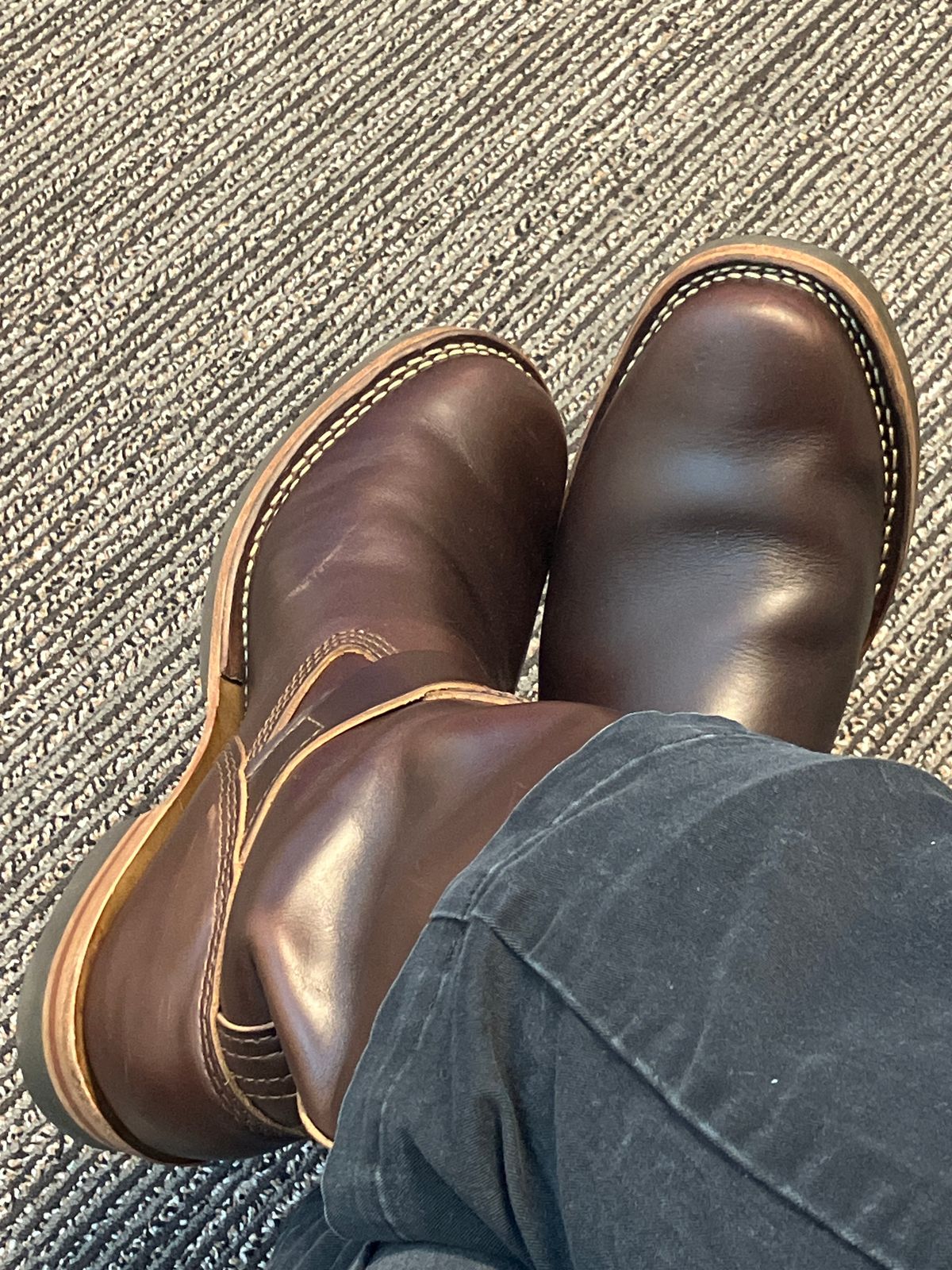 Photo by huntx4 on August 1, 2024 of the Wesco Mister Lou in Horween Brown Chromexcel.