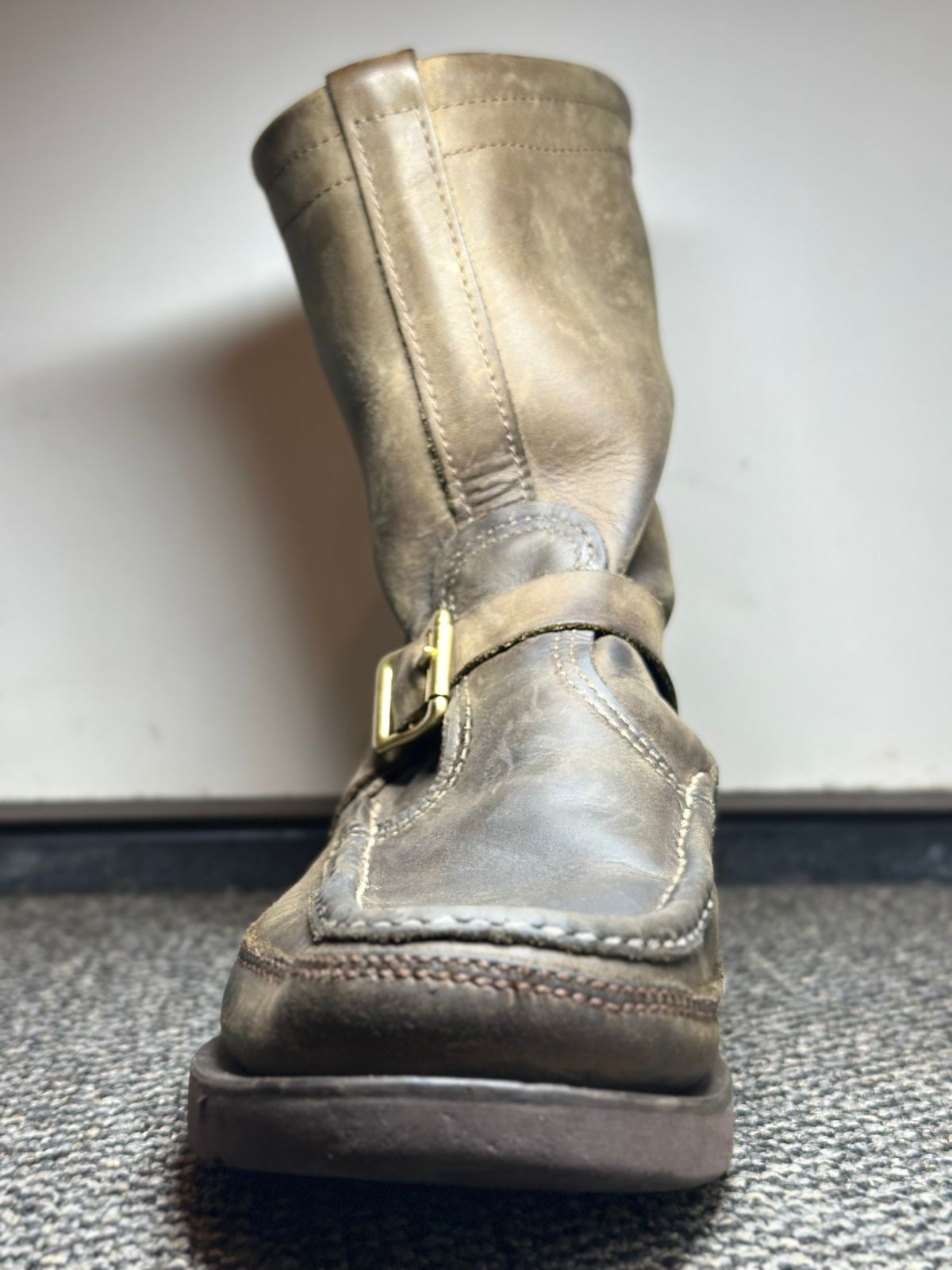 Photo by Mogo on February 5, 2026 of the Russell Moccasin Co. Zephyr II in S.B. Foot Sage Chamois.