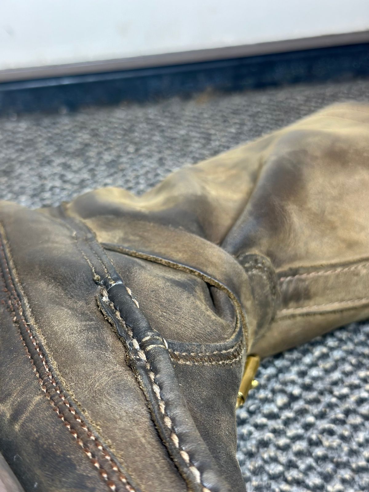 Photo by Mogo on February 5, 2026 of the Russell Moccasin Co. Zephyr II in S.B. Foot Sage Chamois.