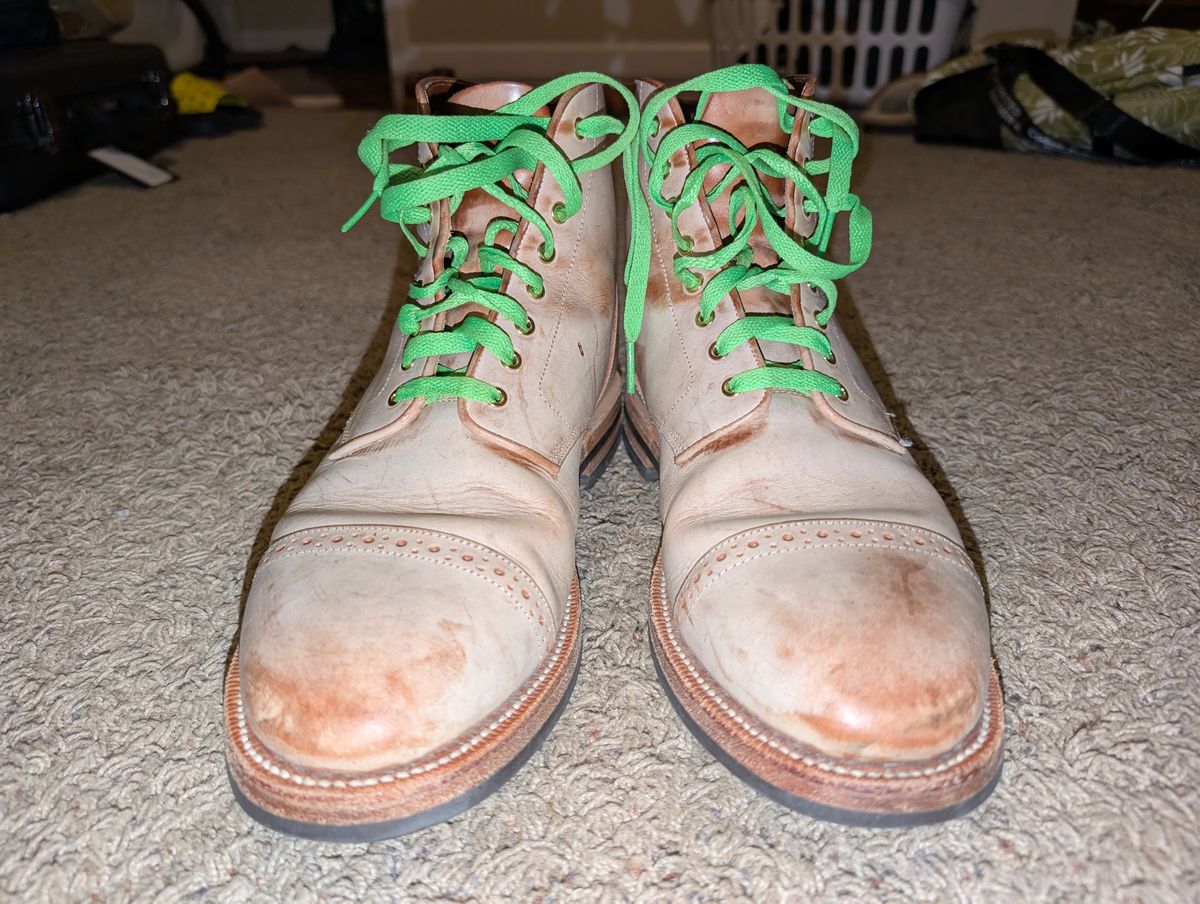 Photo by ajchamb on March 6, 2025 of the Grant Stone Garrison Boot in Ghost Burro.