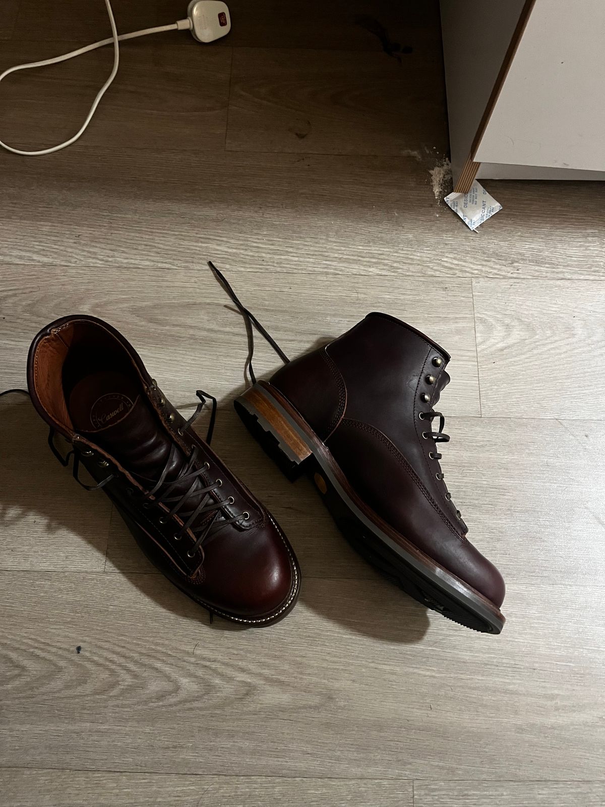 Photo by gojira227 on January 27, 2025 of the Caswell Boot Company Carver II in Wickett & Craig Chestnut Oiled Latigo.