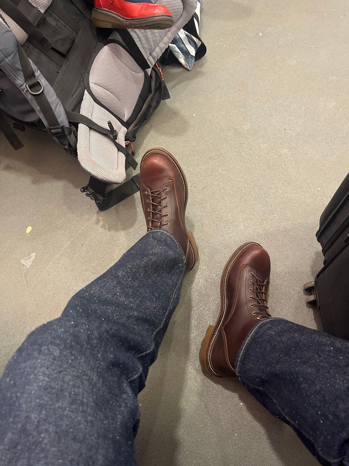 Photo by gojira227 on January 29, 2025 of the Caswell Boot Company Carver II in Wickett & Craig Chestnut Oiled Latigo.