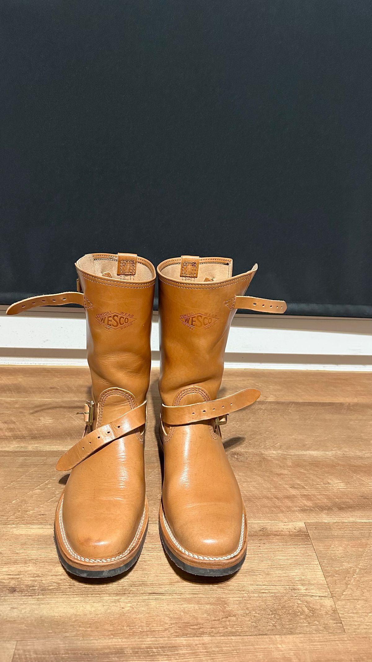 Photo by vpatsikas87 on November 5, 2025 of the Wesco Mister Lou in Maryam Natural Horsebutt.