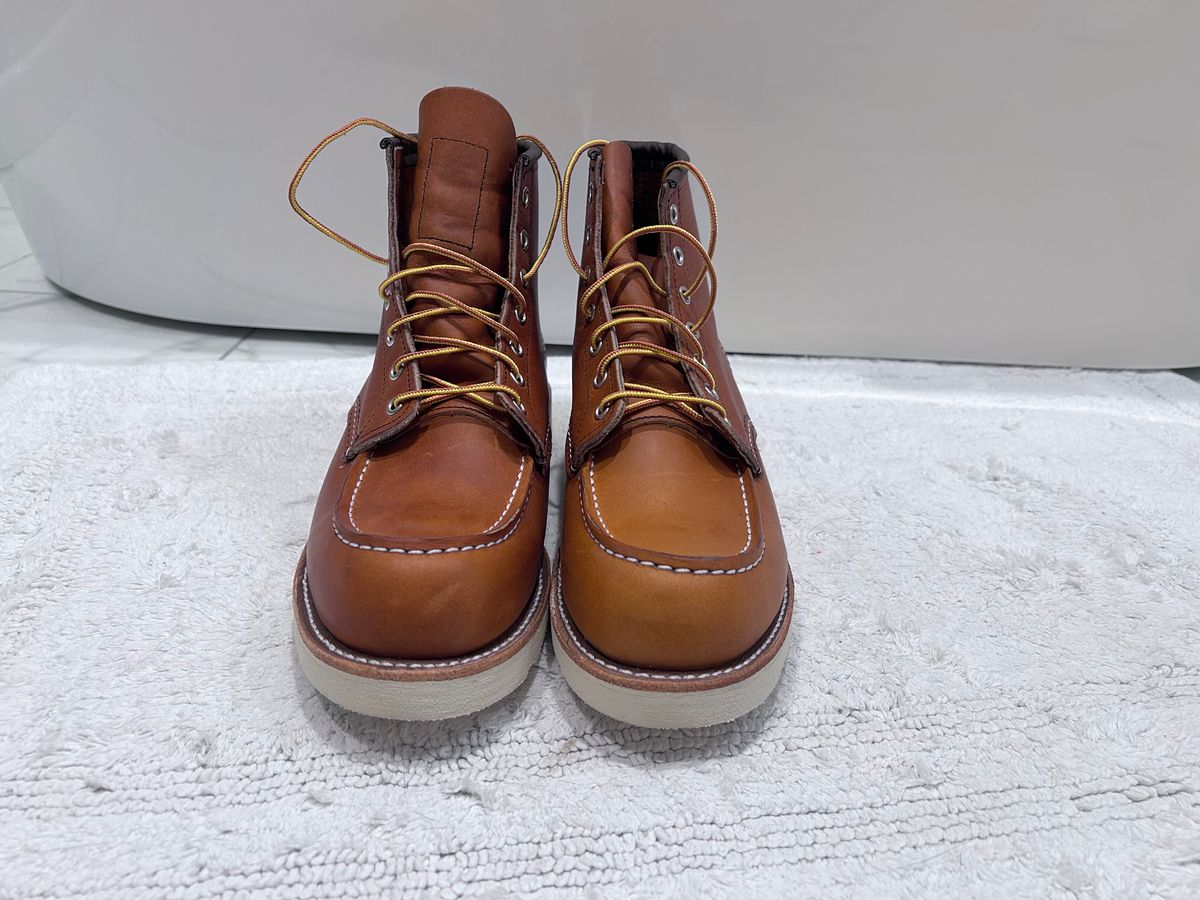 Photo by ShoesforStress on October 5, 2024 of the Red Wing 6-Inch Classic Moc in S.B. Foot Oro-Harness.