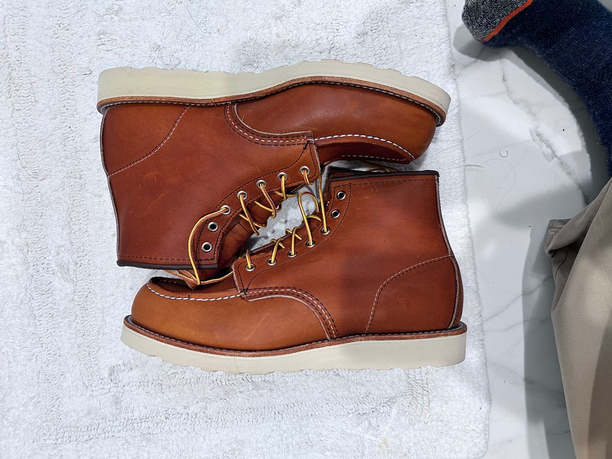 Photo by ShoesforStress on October 5, 2024 of the Red Wing 6-Inch Classic Moc in S.B. Foot Oro-Harness.