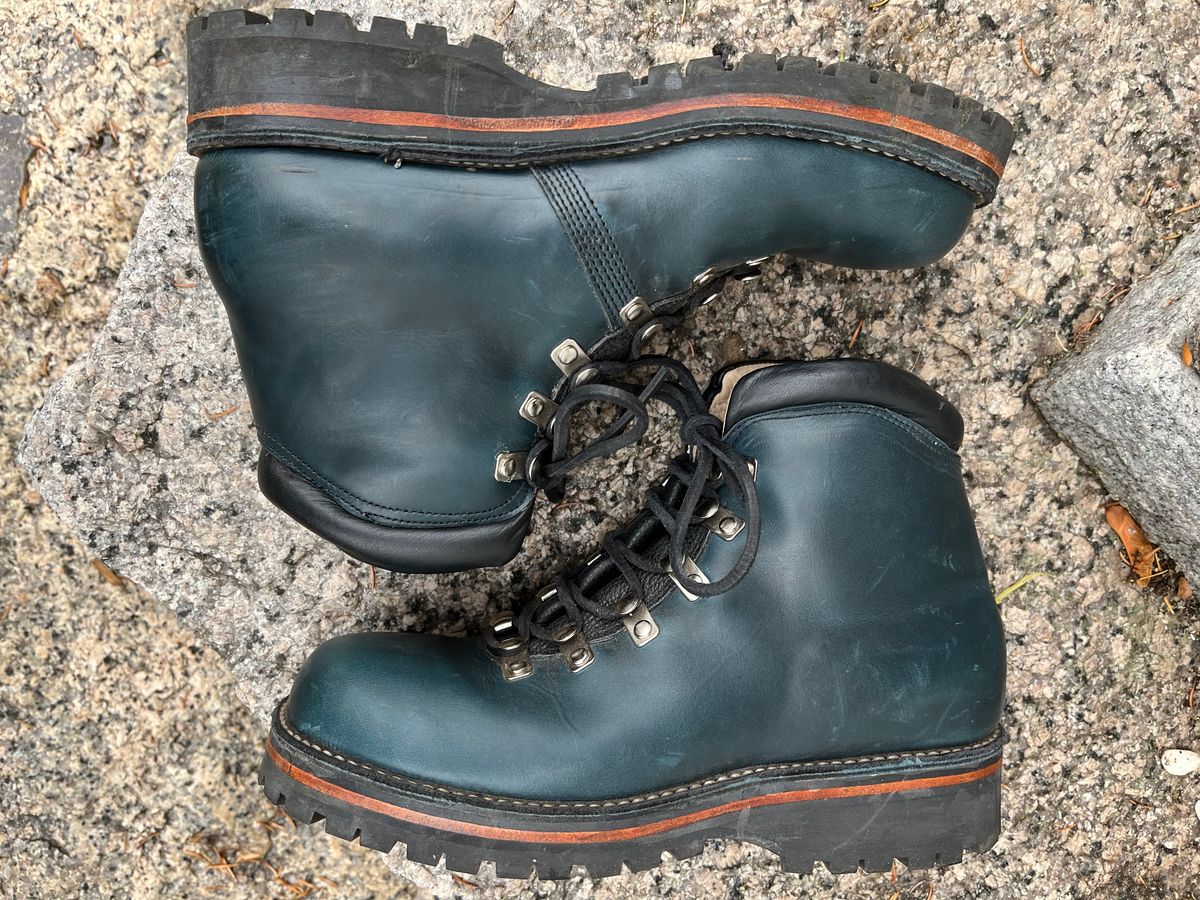 Photo by Limmer_Monroe on November 5, 2024 of the Peter Limmer & Sons Custom Model in Seidel Oxblood Double Shot.
