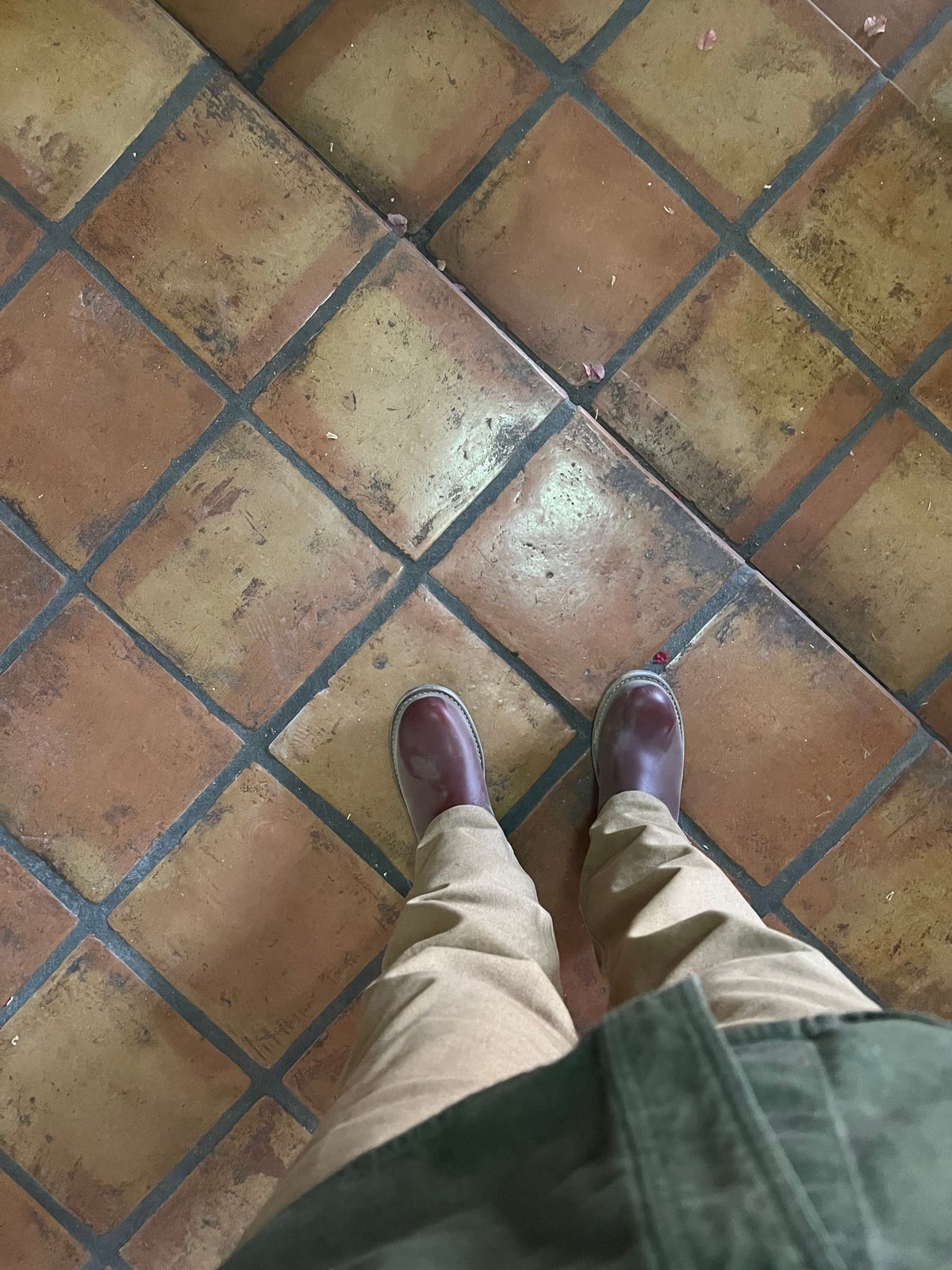 Photo by bootsnfloors on April 1, 2025 of the White's Westbale in Seidel Red Dog Oil Tan & Seidel Red Dog Oil Tan Roughout.