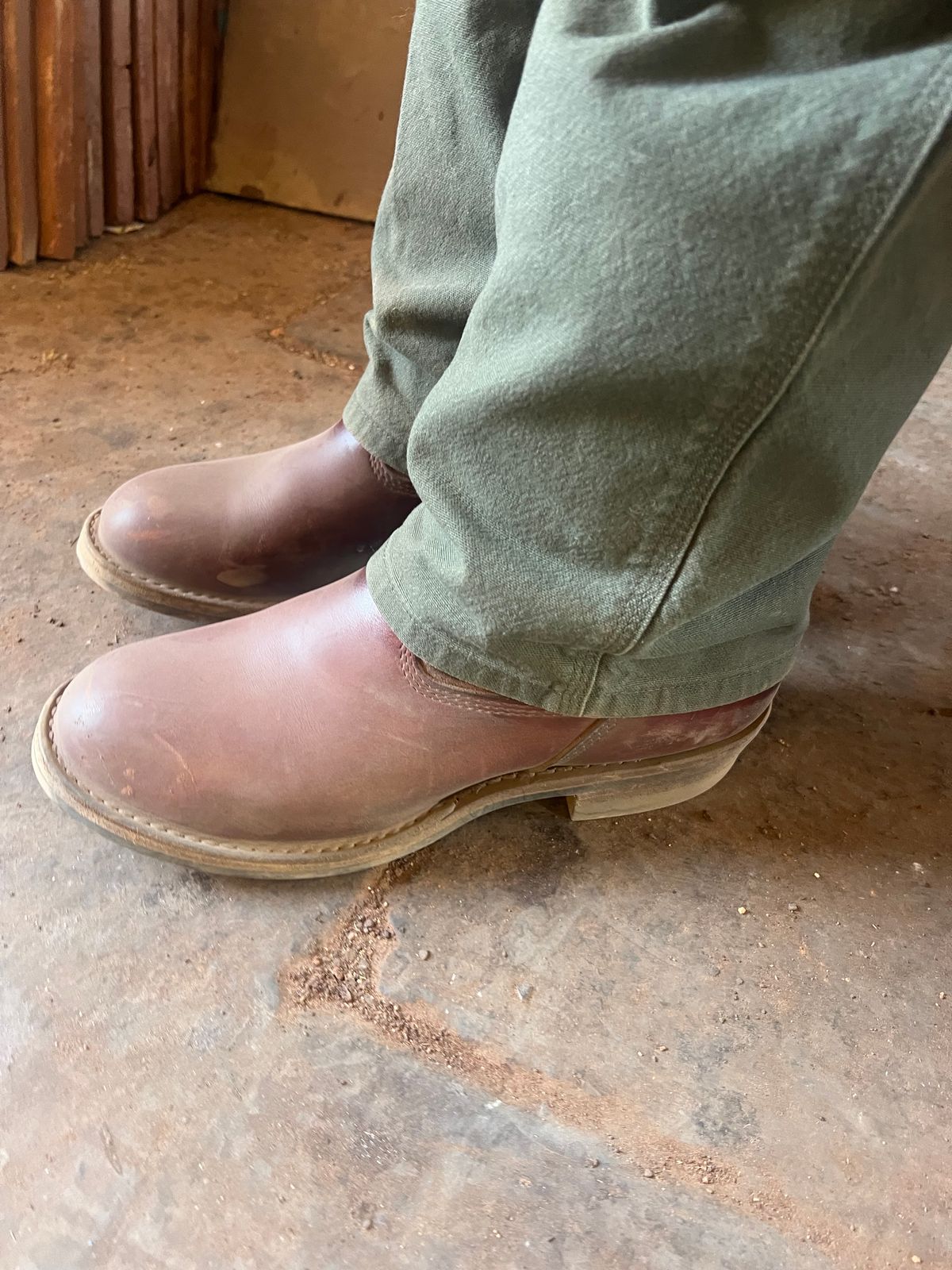 Photo by bootsnfloors on July 18, 2025 of the White's Westbale in Seidel Red Dog Oil Tan & Seidel Red Dog Oil Tan Roughout.