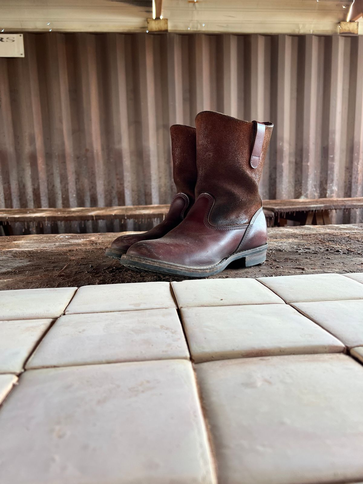Photo by bootsnfloors on September 19, 2025 of the White's Westbale in Seidel Red Dog Oil Tan & Seidel Red Dog Oil Tan Roughout.
