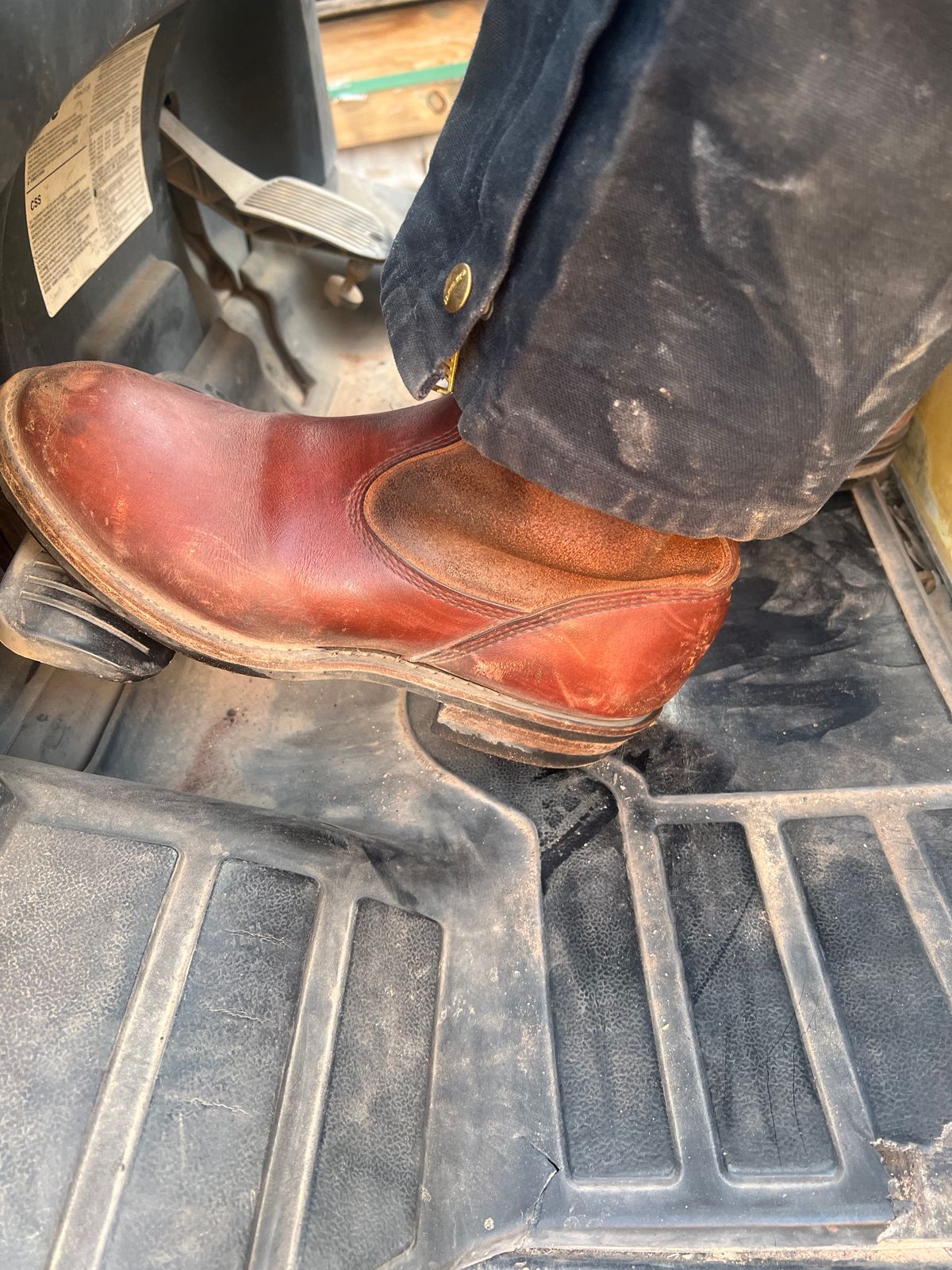 Photo by bootsnfloors on December 22, 2025 of the White's Westbale in Seidel Red Dog Oil Tan & Seidel Red Dog Oil Tan Roughout.