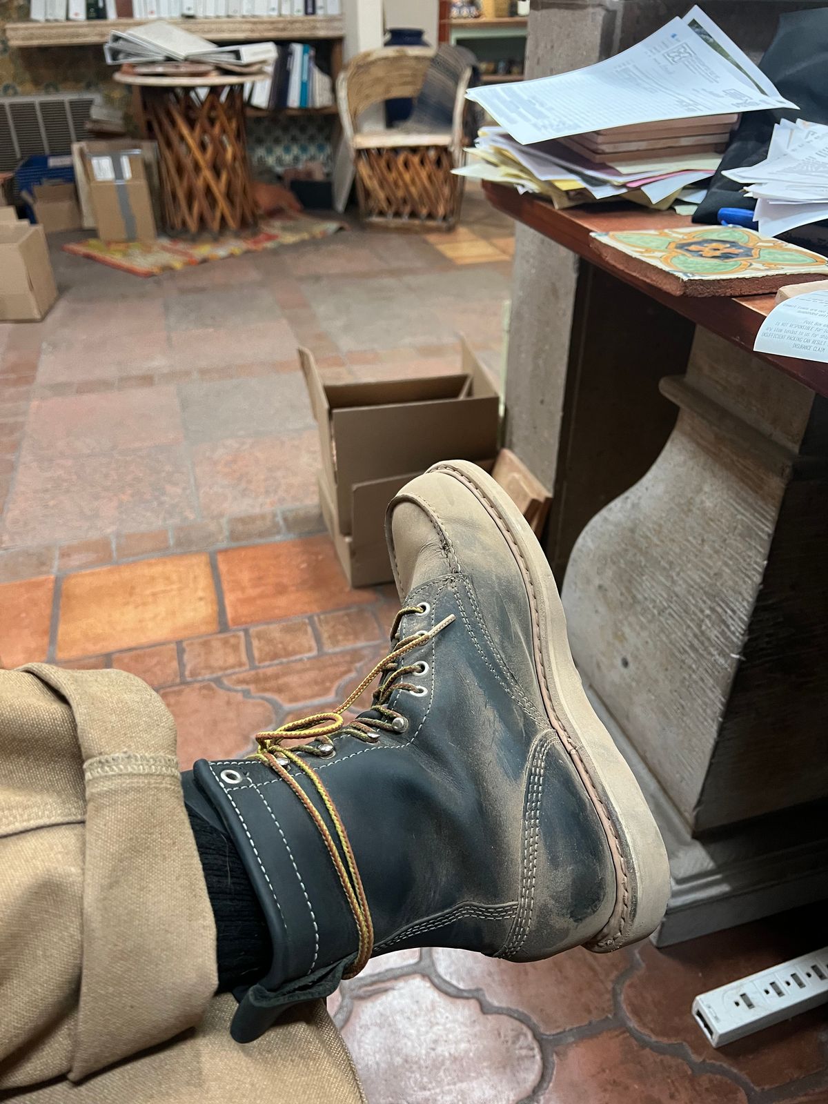 Photo by bootsnfloors on March 28, 2025 of the White's Perry 8" in Seidel Black Oil Tan.