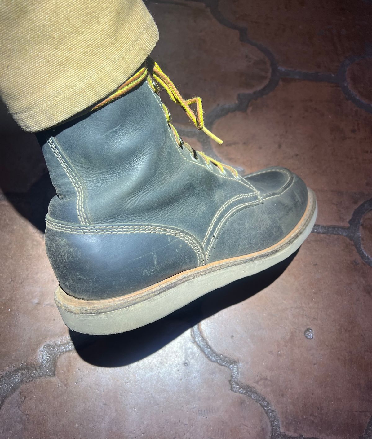 Photo by bootsnfloors on May 1, 2025 of the White's Perry 8" in Seidel Black Oil Tan.