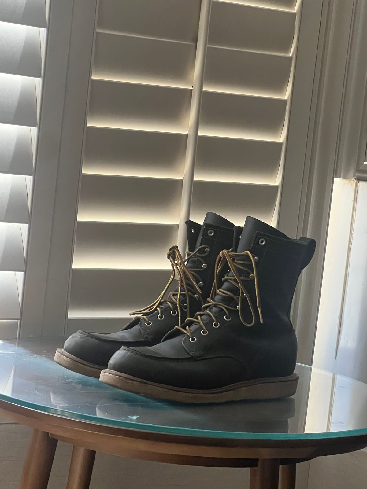 Photo by bootsnfloors on May 9, 2025 of the White's Perry 8" in Seidel Black Oil Tan.
