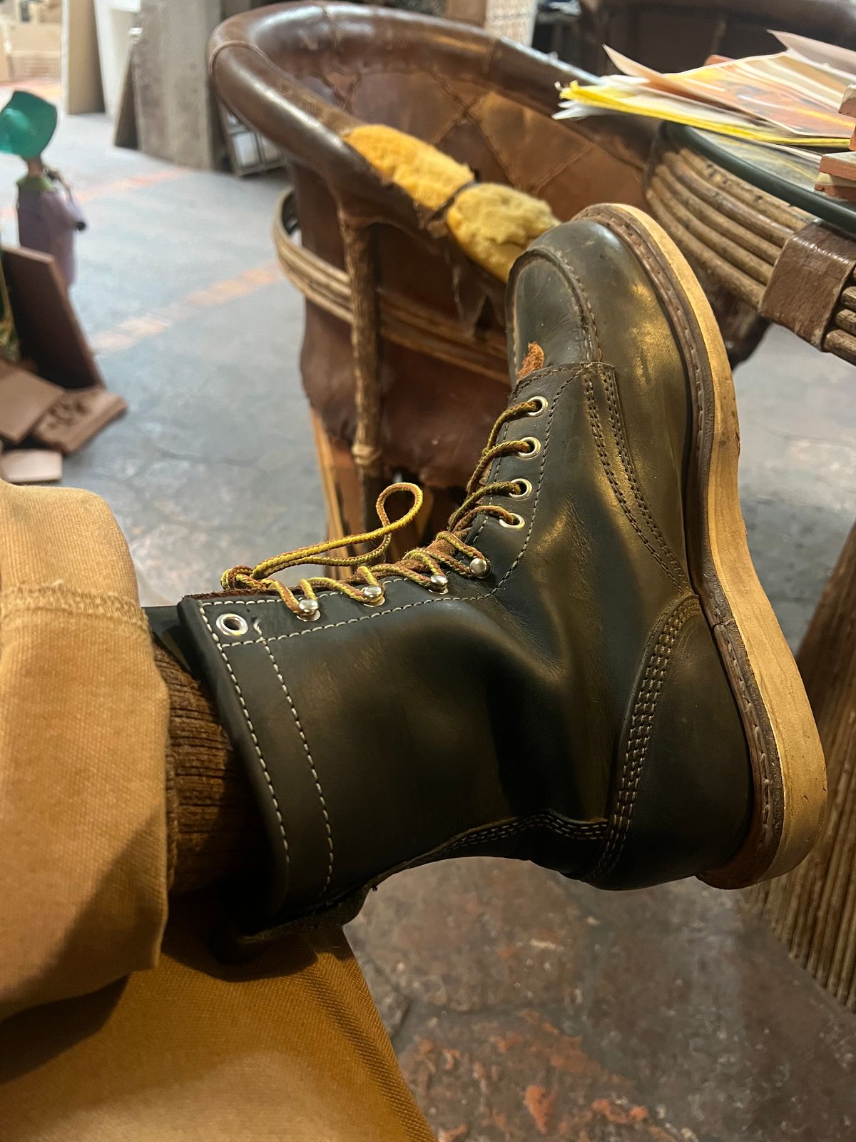 Photo by bootsnfloors on September 16, 2025 of the White's Perry 8" in Seidel Black Oil Tan.