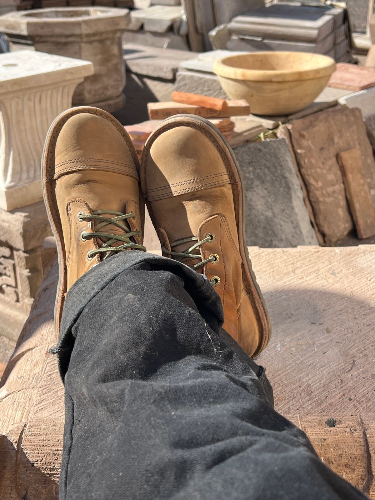 Photo by bootsnfloors on March 16, 2026 of the Jim Green African Trooper Barefoot in Fudge Crazy Horse.