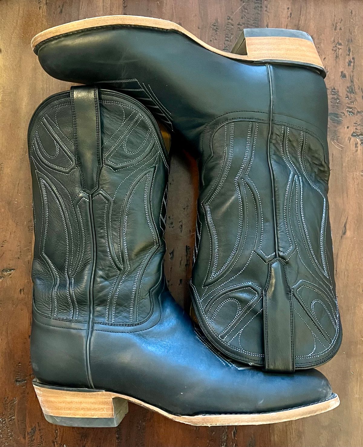 Photo by bootsnfloors on May 29, 2026 of the JK Western The ACE in Smooth Black Bovine Leather.