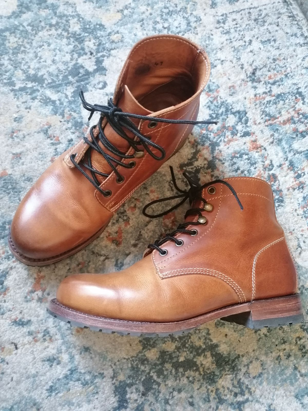 Photo by AmbBarba on July 10, 2025 of the Sendra 10604 Milles Evolution Tang in Oiled Brown Skin.