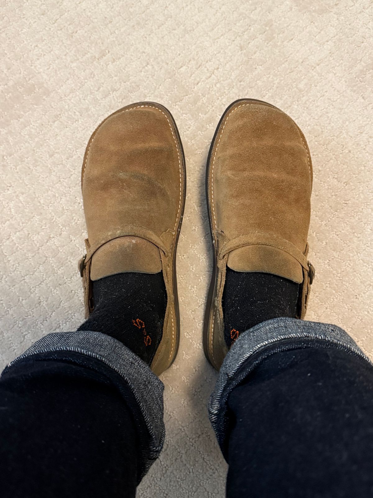 Photo by moznme on January 13, 2025 of the Oak Street Bootmakers Oak Street Bootmakers / Country Loafer in Horween Natural Chromexcel Roughout.