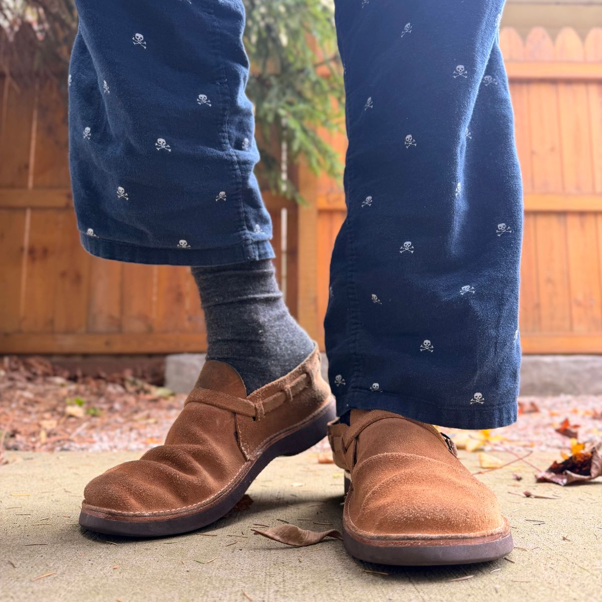 Photo by moznme on November 1, 2025 of the Oak Street Bootmakers Oak Street Bootmakers / Country Loafer in Horween Natural Chromexcel Roughout.