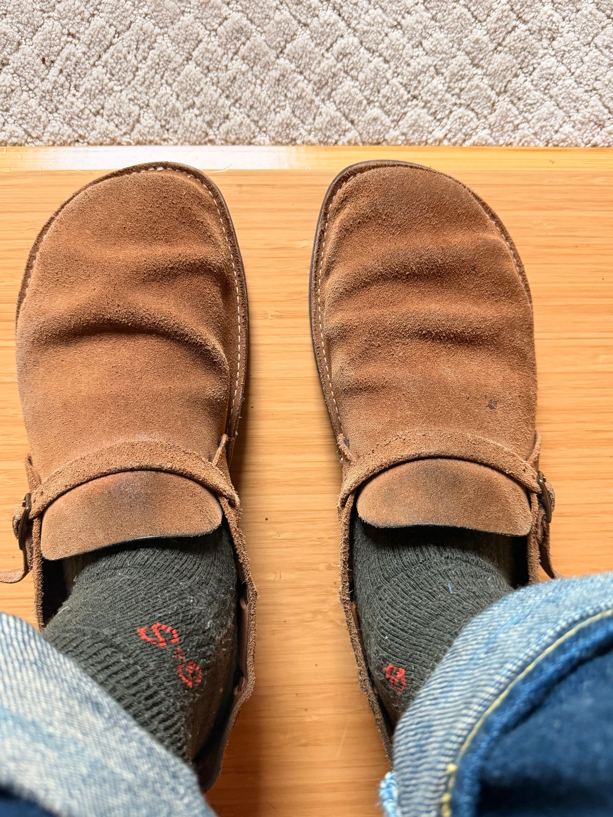 Photo by moznme on November 24, 2025 of the Oak Street Bootmakers Oak Street Bootmakers / Country Loafer in Horween Natural Chromexcel Roughout.