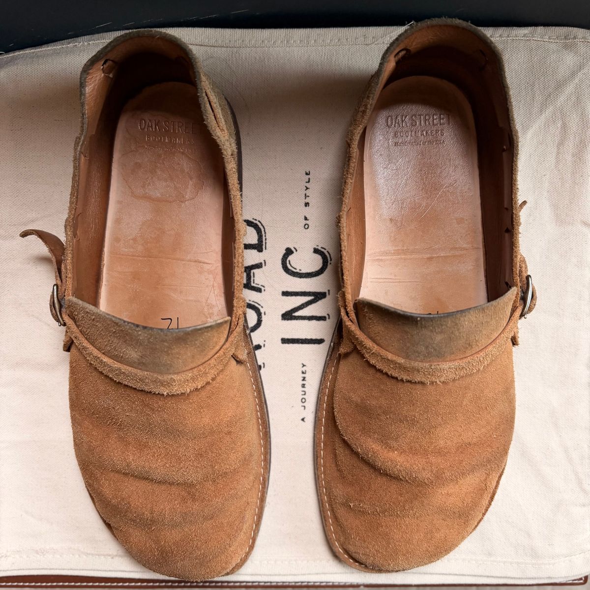 Photo by moznme on December 1, 2025 of the Oak Street Bootmakers Oak Street Bootmakers / Country Loafer in Horween Natural Chromexcel Roughout.