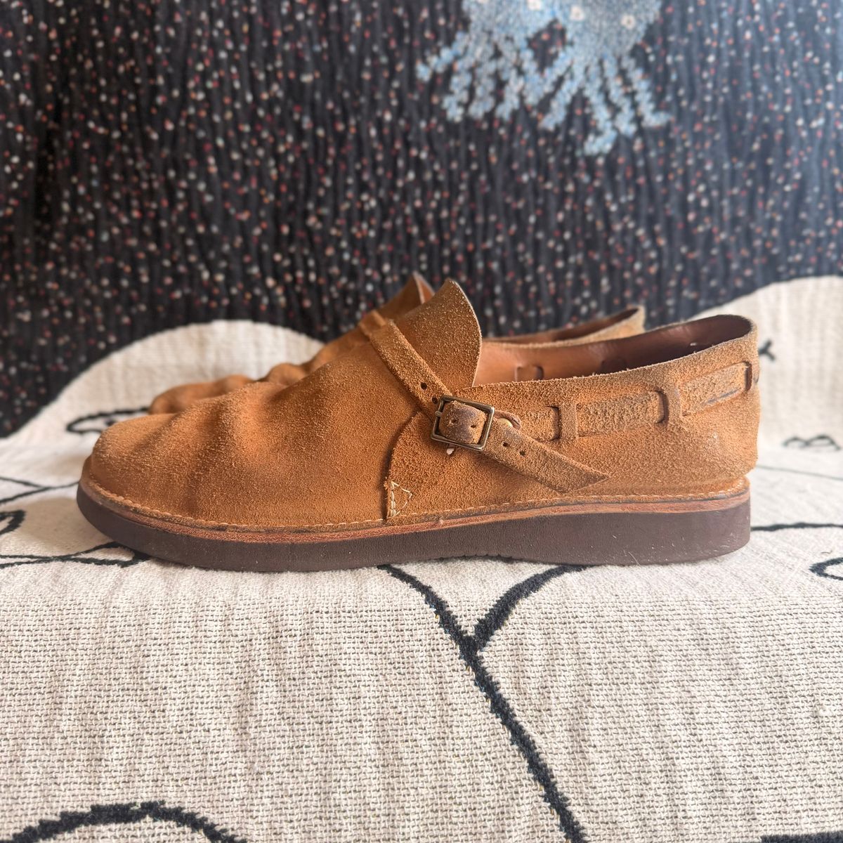 Photo by moznme on January 2, 2026 of the Oak Street Bootmakers Oak Street Bootmakers / Country Loafer in Horween Natural Chromexcel Roughout.