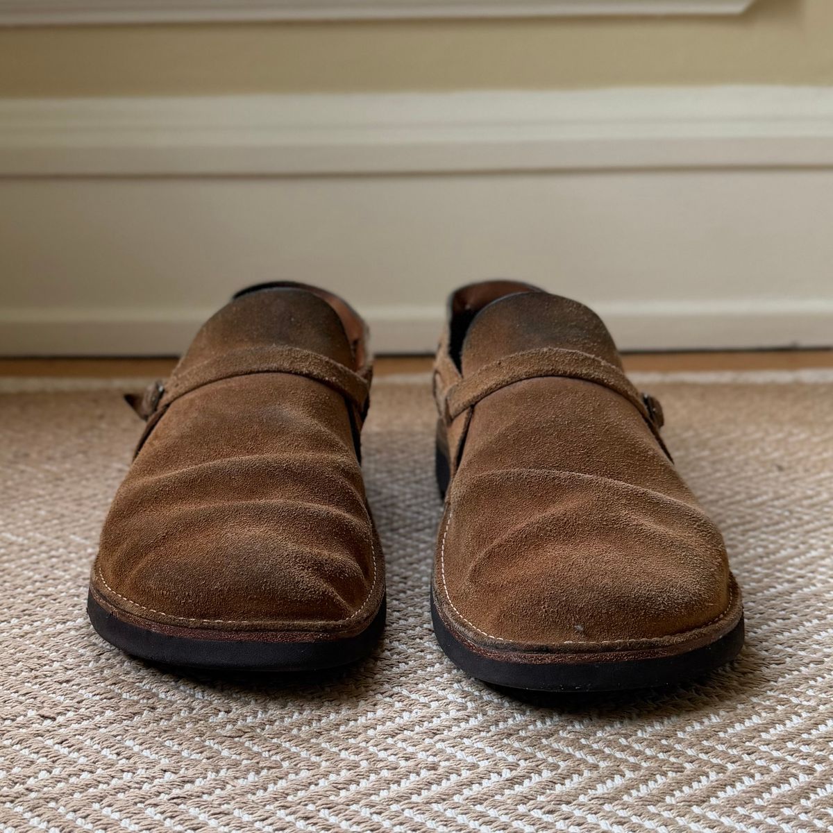 Photo by moznme on February 2, 2026 of the Oak Street Bootmakers Oak Street Bootmakers / Country Loafer in Horween Natural Chromexcel Roughout.