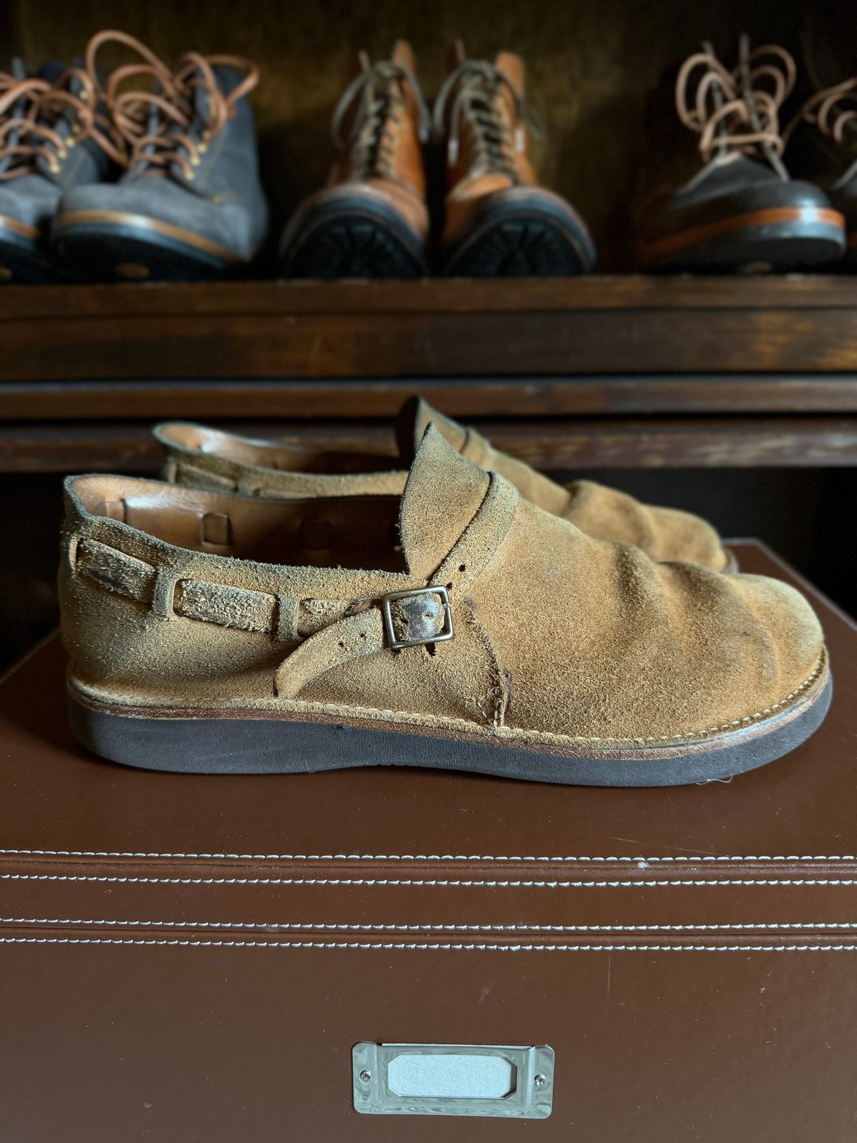 Photo by moznme on March 30, 2026 of the Oak Street Bootmakers Oak Street Bootmakers / Country Loafer in Horween Natural Chromexcel Roughout.