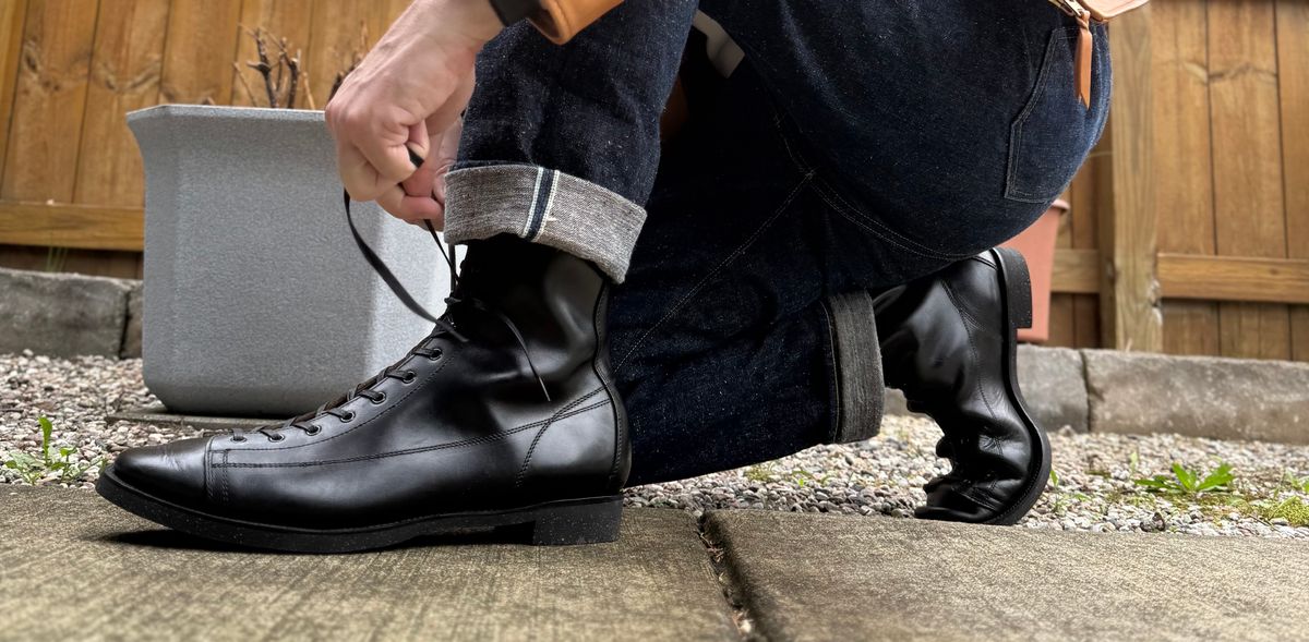 Photo by moznme on May 5, 2025 of the Clinch Gary Boots in Black-Overdyed Horsebutt.