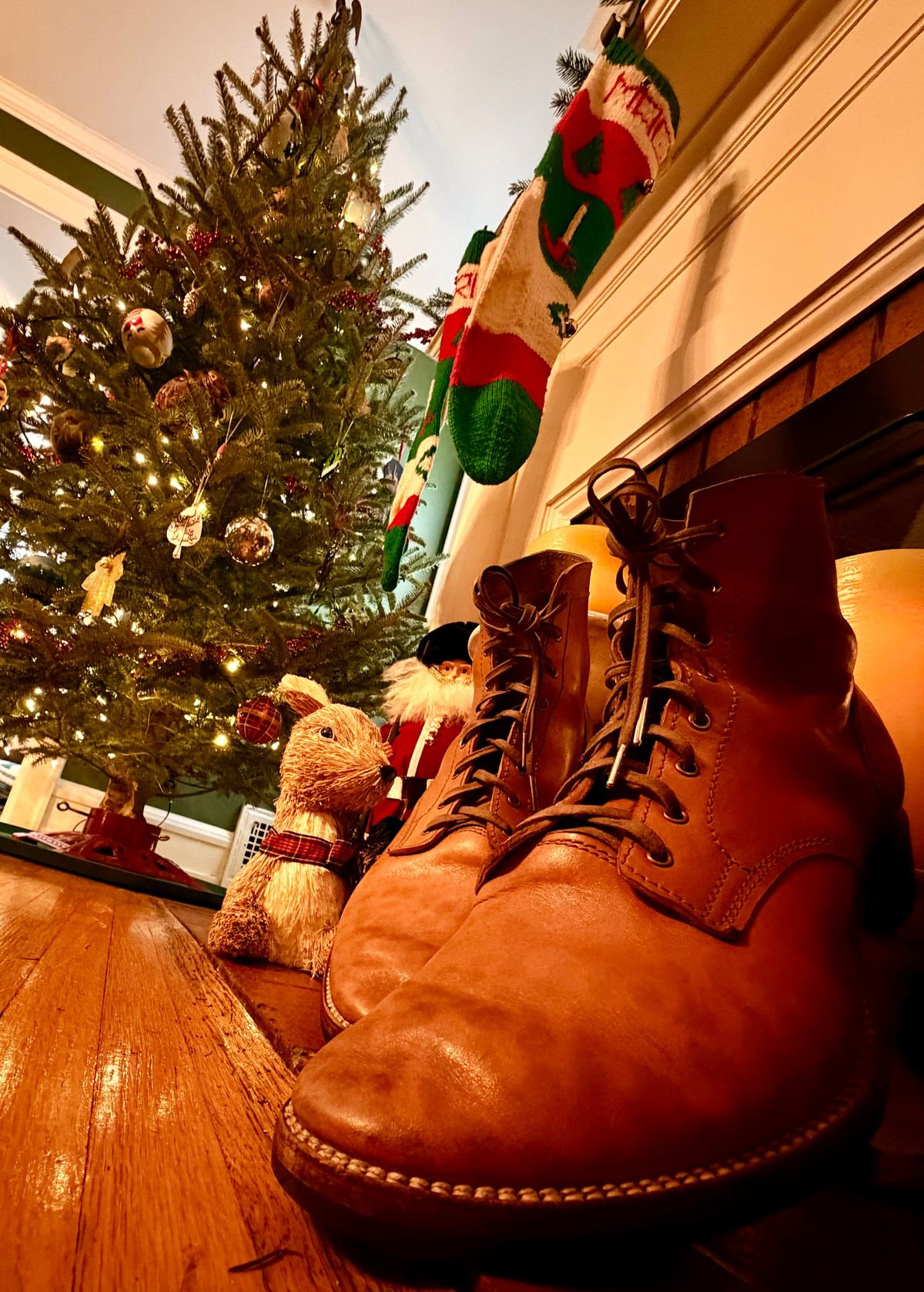 Photo by moznme on November 29, 2025 of the Oldspeed MFG Service Boot 6” in Horween Russet Horsehide Strips.