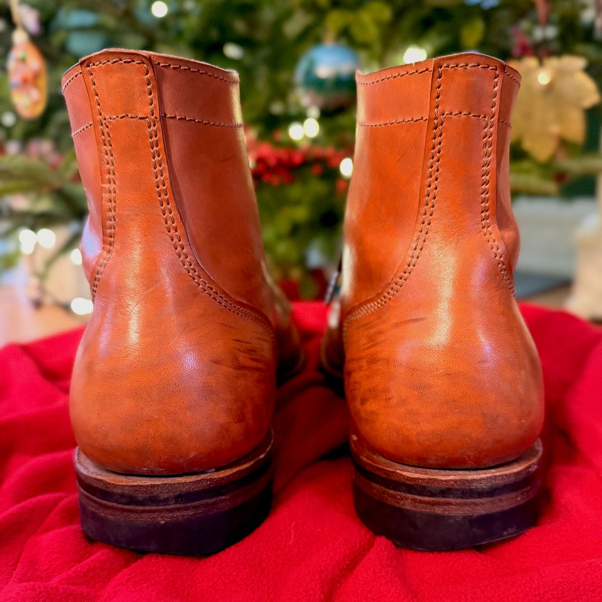 Photo by moznme on November 29, 2025 of the Oldspeed MFG Service Boot 6” in Horween Russet Horsehide Strips.