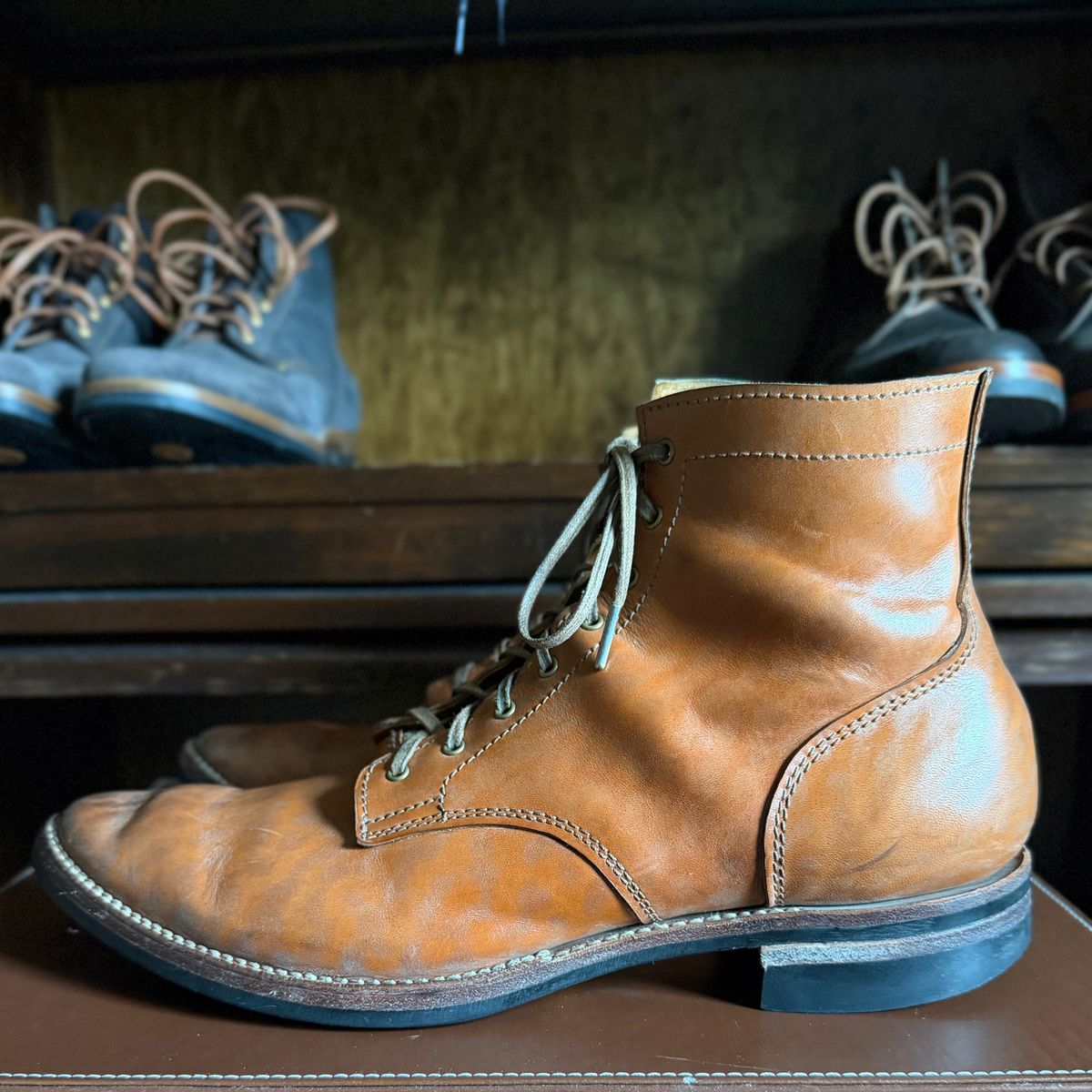 Photo by moznme on March 29, 2026 of the Oldspeed MFG Service Boot 6” in Horween Russet Horsehide Strips.